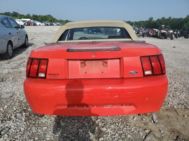 2000 Ford Mustang