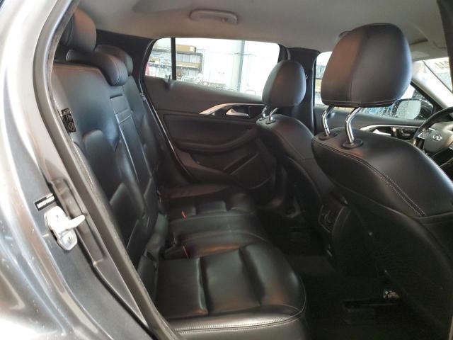 2017 Infiniti QX30 Base