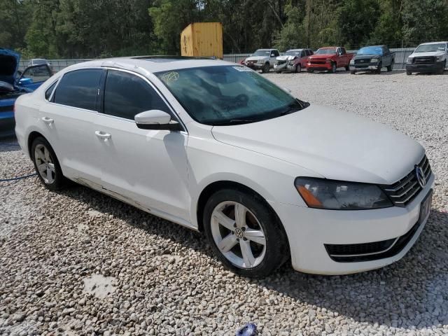 2013 Volkswagen Passat SE