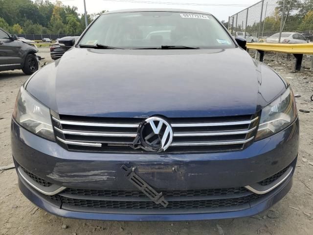 2013 Volkswagen Passat SE