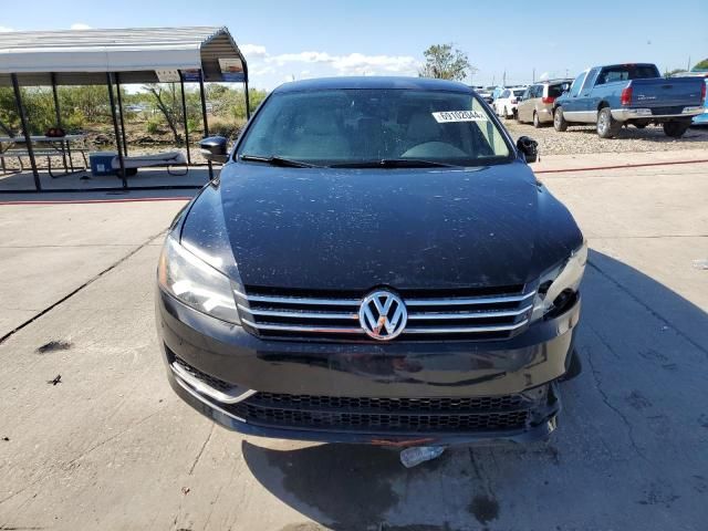 2013 Volkswagen Passat SE