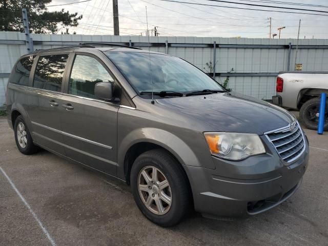 2010 Chrysler Town & Country Touring