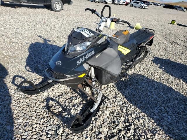 2017 Skidoo Snowmobile