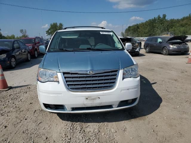 2010 Chrysler Town & Country Touring