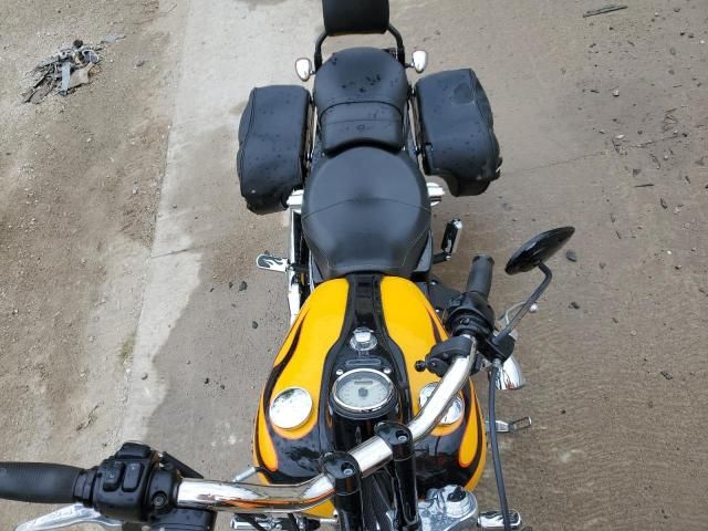 2011 Harley-Davidson Fxdwg