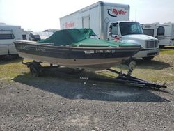 Lund Vehiculos salvage en venta: 2000 Lund Boat With Trailer