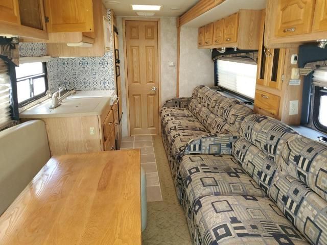 2004 Coachmen 2004 Ford Econoline E450 Super Duty Cutaway Van