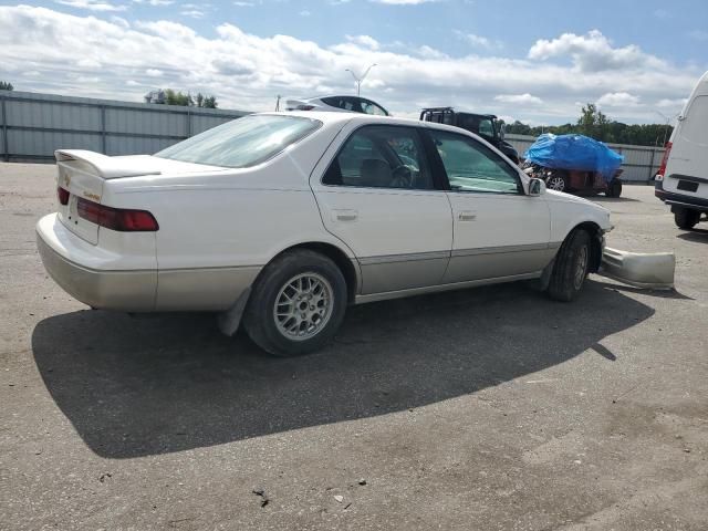 1999 Toyota Camry LE