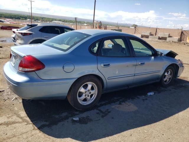 2005 Ford Taurus SE