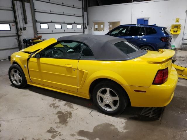 2004 Ford Mustang