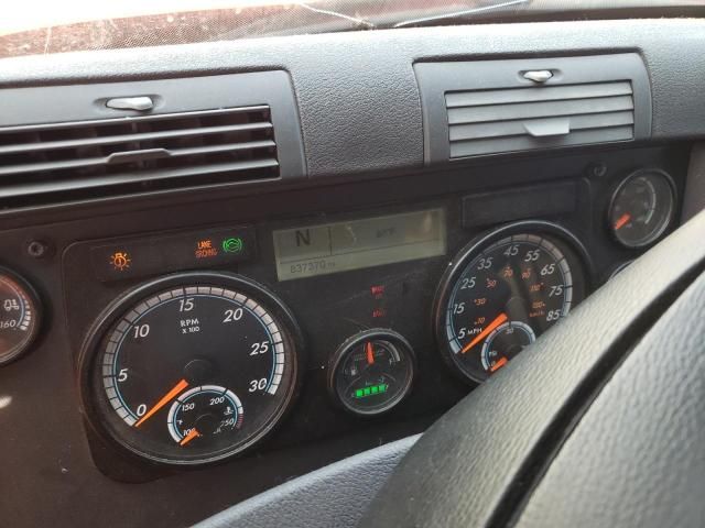 2016 Freightliner Cascadia 125