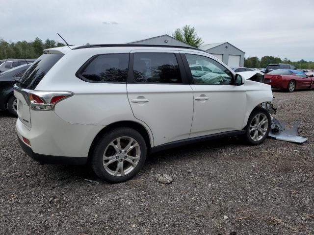 2014 Mitsubishi Outlander ES
