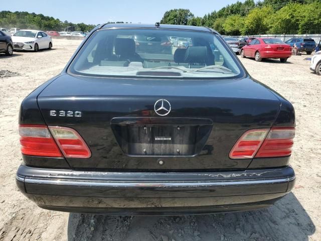 2001 Mercedes-Benz E 320