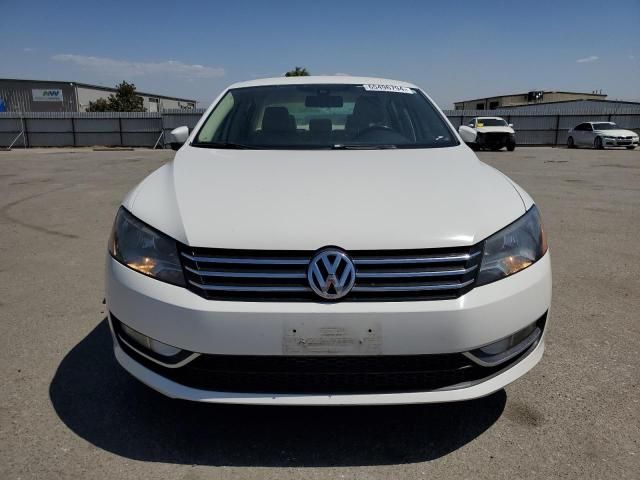 2015 Volkswagen Passat S