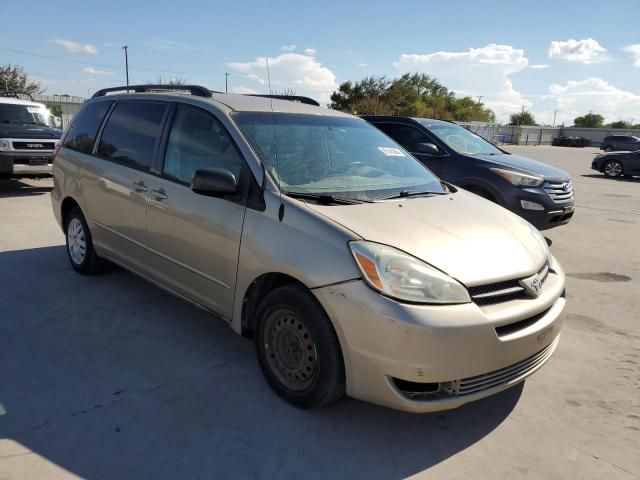 2005 Toyota Sienna CE