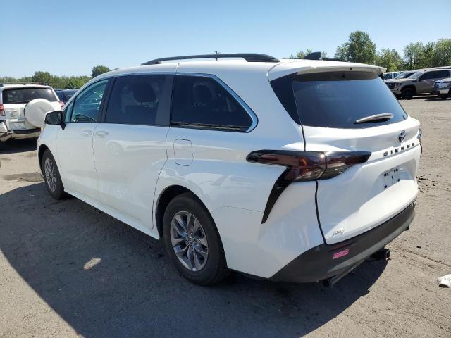 2023 Toyota Sienna LE