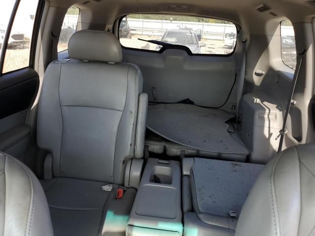 2011 Toyota Highlander Base