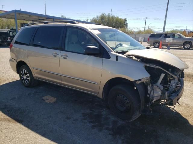 2005 Toyota Sienna CE