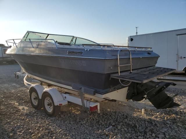 1989 Four Winds Boat
