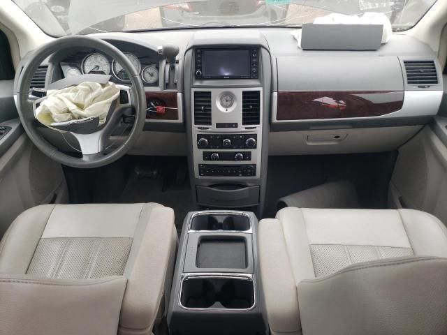 2009 Chrysler Town & Country Touring