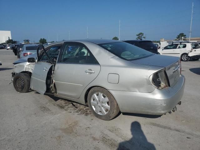 2004 Toyota Camry LE