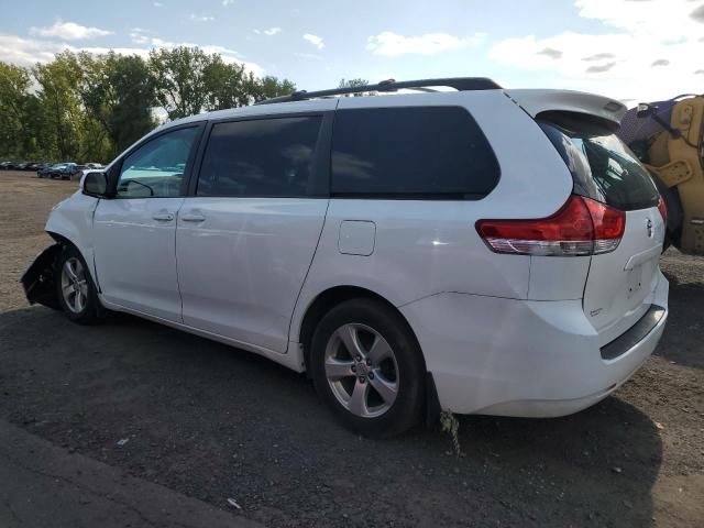 2013 Toyota Sienna LE