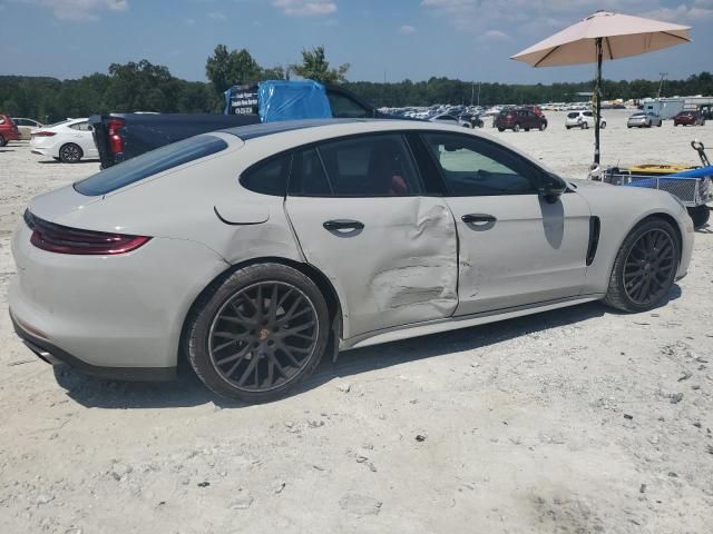 2018 Porsche Panamera 4