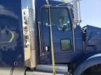 2013 Kenworth Construction T800