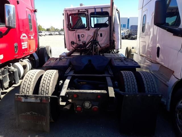 2019 Freightliner Cascadia 125