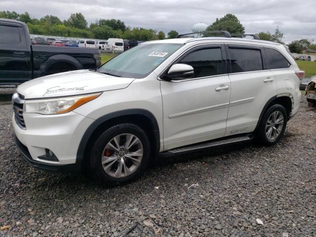 2016 Toyota Highlander LE