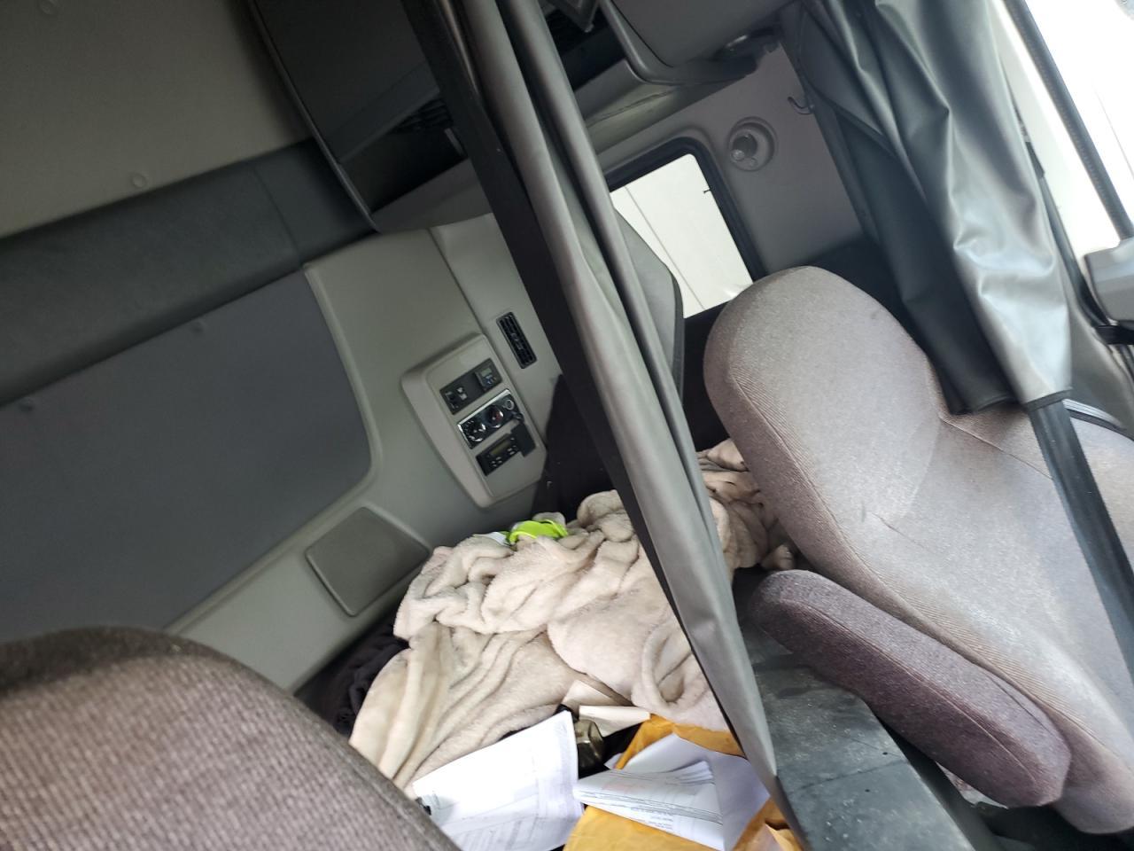 2018 International LT625