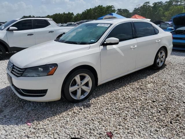 2013 Volkswagen Passat SE