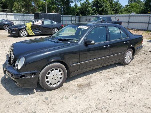 2001 Mercedes-Benz E 320