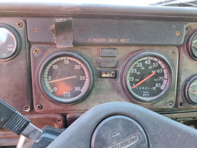 1996 Freightliner Conventional FLD112