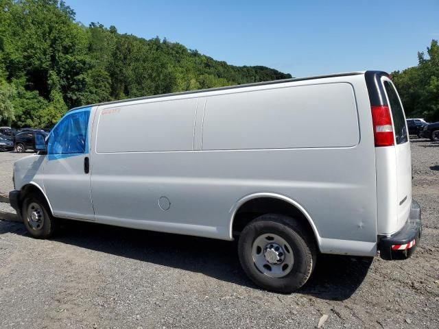 2020 Chevrolet Express G2500