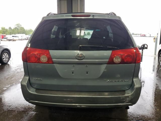 2008 Toyota Sienna XLE