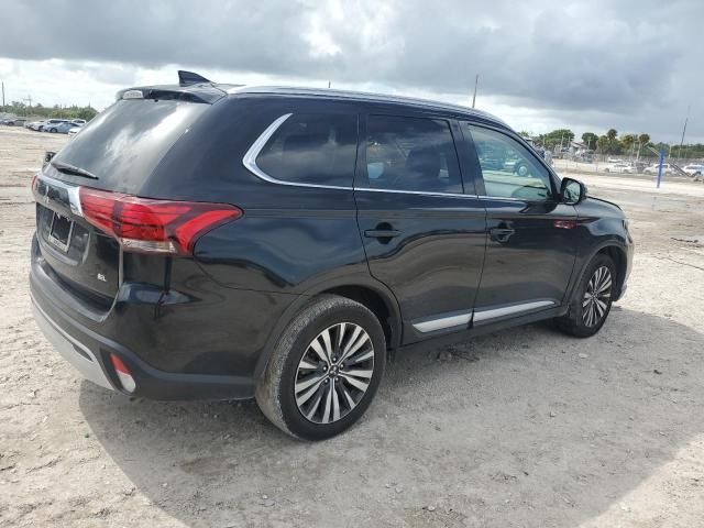 2020 Mitsubishi Outlander SE