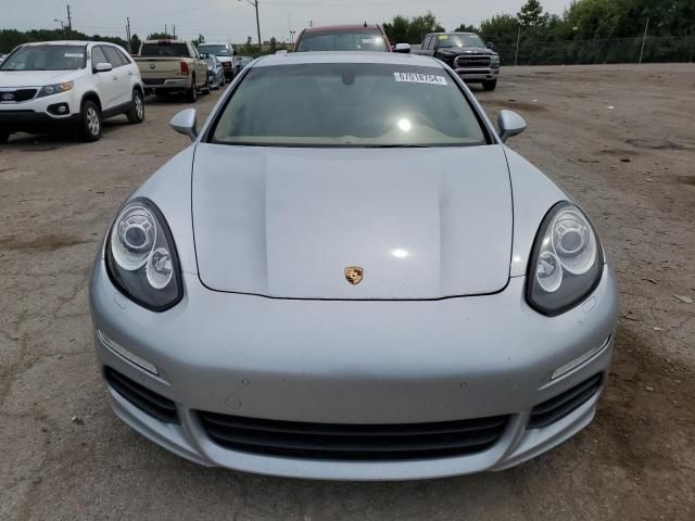 2014 Porsche Panamera 2