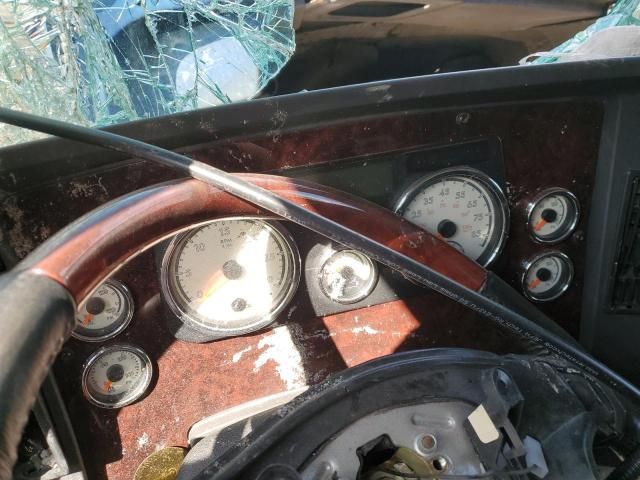 2020 Freightliner 122SD