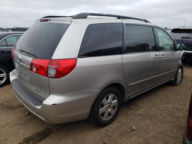 2009 Toyota Sienna CE