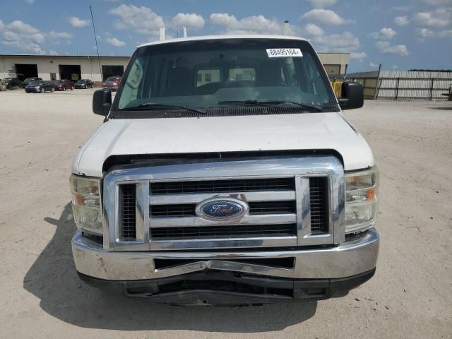 2009 Ford Econoline E350 Super Duty Wagon