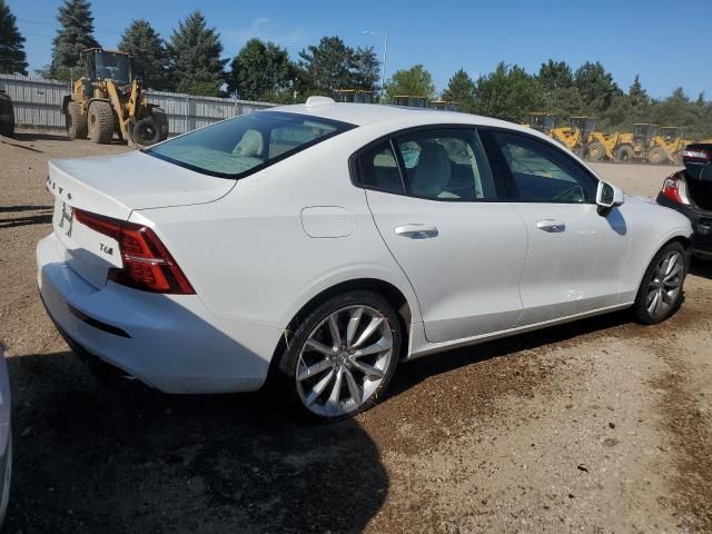 2020 Volvo S60 T6 Momentum