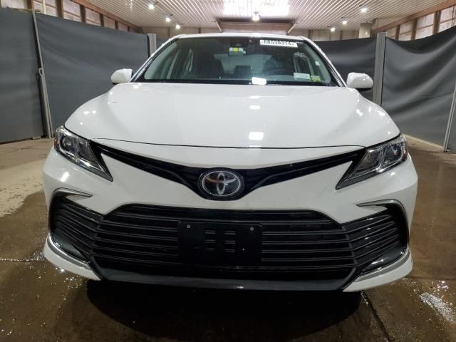 2022 Toyota Camry LE