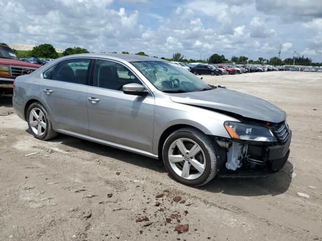 2013 Volkswagen Passat SE