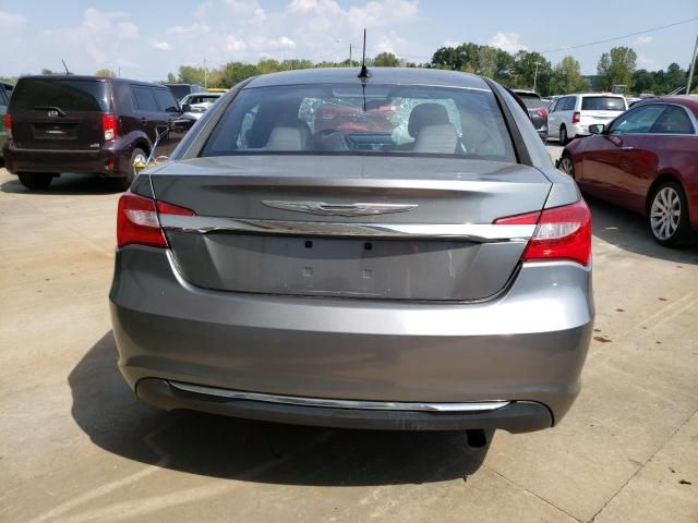 2013 Chrysler 200 Touring