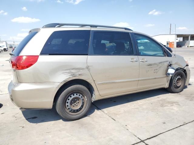 2010 Toyota Sienna CE