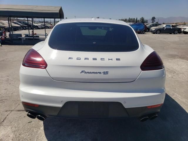 2015 Porsche Panamera 4S