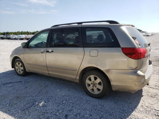 2004 Toyota Sienna XLE