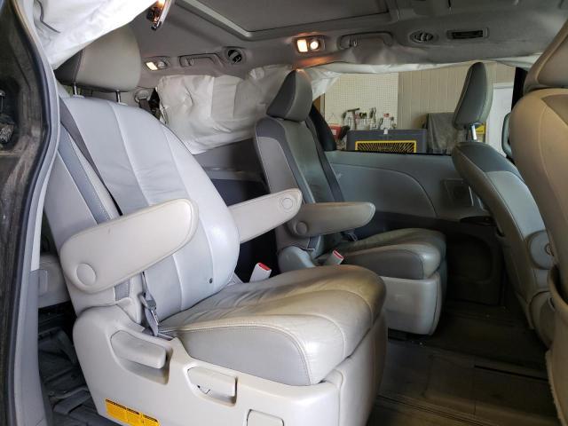 2011 Toyota Sienna XLE