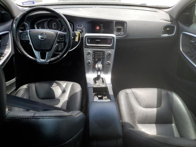 2018 Volvo V60 Cross Country Premier